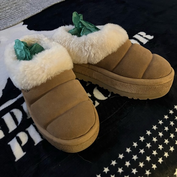 UGG Tazzlita size 9 - Picture 1 of 4